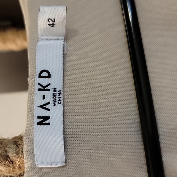 NA-KD V NECK LS MINI DRESS - Picture 6 of 6